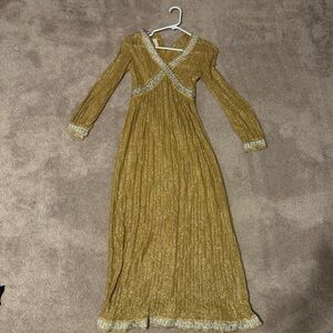 Vintage 1970s Elegant Gold Long Sleeve Maxi Dress